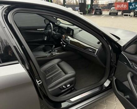 Серый БМВ 5 Серия, объемом двигателя 3 л и пробегом 116 тыс. км за 32500 $, фото 18 на Automoto.ua