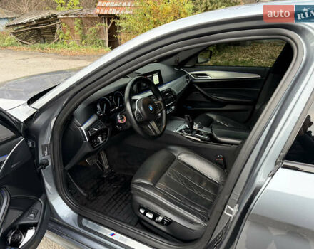 Серый БМВ 5 Серия, объемом двигателя 2.99 л и пробегом 205 тыс. км за 38700 $, фото 21 на Automoto.ua