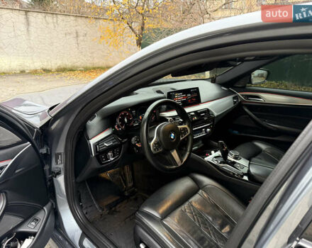 Серый БМВ 5 Серия, объемом двигателя 2.99 л и пробегом 205 тыс. км за 38700 $, фото 11 на Automoto.ua