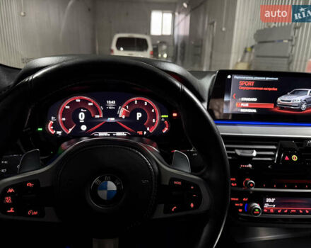 Серый БМВ 5 Серия, объемом двигателя 2.99 л и пробегом 205 тыс. км за 38700 $, фото 42 на Automoto.ua