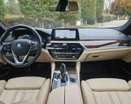 БМВ 5 Серия 2018 в Ивано-Франковске на Automoto.ua Серый БМВ 5 Серия, объемом двигателя 2 л и пробегом 76 тыс. км за 11000 $, фото 11 на Automoto.ua