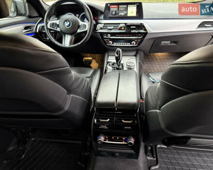 Серый БМВ 5 Серия, объемом двигателя 2.99 л и пробегом 205 тыс. км за 38700 $, фото 25 на Automoto.ua