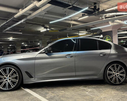 Серый БМВ 5 Серия, объемом двигателя 3 л и пробегом 74 тыс. км за 39000 $, фото 5 на Automoto.ua