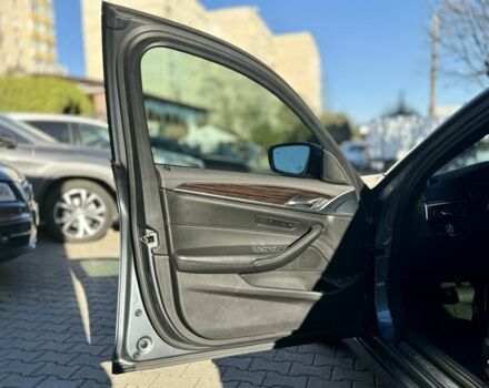 Серый БМВ 5 Серия, объемом двигателя 3 л и пробегом 93 тыс. км за 33500 $, фото 15 на Automoto.ua