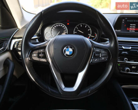 Серый БМВ 5 Серия, объемом двигателя 3 л и пробегом 186 тыс. км за 28999 $, фото 25 на Automoto.ua