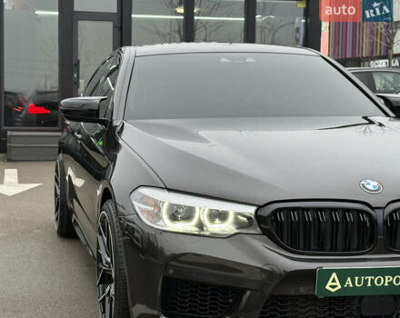 Серый БМВ 5 Серия, объемом двигателя 2 л и пробегом 131 тыс. км за 29999 $, фото 2 на Automoto.ua