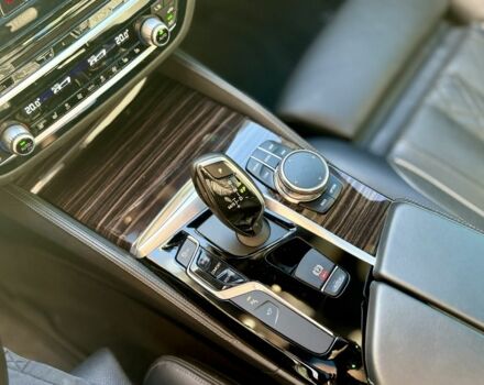 Серый БМВ 5 Серия, объемом двигателя 3 л и пробегом 93 тыс. км за 33500 $, фото 20 на Automoto.ua