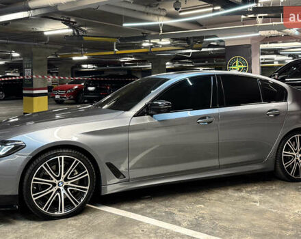 Серый БМВ 5 Серия, объемом двигателя 3 л и пробегом 74 тыс. км за 39000 $, фото 3 на Automoto.ua