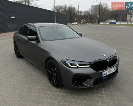 Серый БМВ 5 Серия, объемом двигателя 3 л и пробегом 116 тыс. км за 32500 $, фото 2 на Automoto.ua