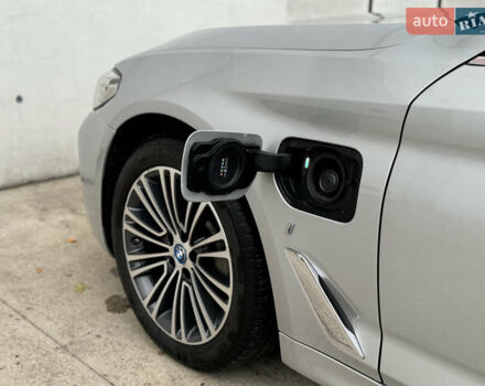 Сірий БМВ 5 Серія, об'ємом двигуна 2 л та пробігом 67 тис. км за 29600 $, фото 49 на Automoto.ua