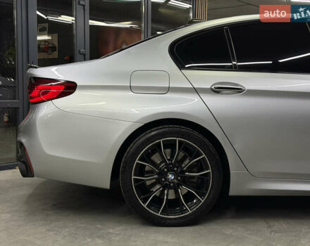 Серый БМВ 5 Серия, объемом двигателя 3 л и пробегом 126 тыс. км за 31900 $, фото 17 на Automoto.ua