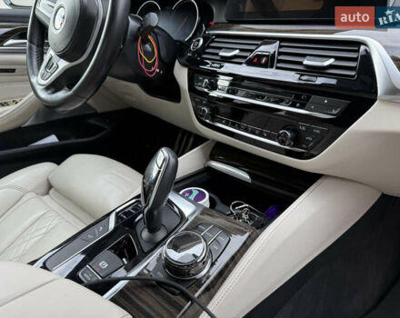 Сірий БМВ 5 Серія, об'ємом двигуна 0 л та пробігом 180 тис. км за 35000 $, фото 9 на Automoto.ua