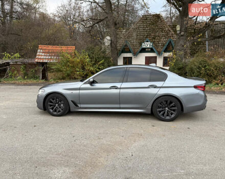 Серый БМВ 5 Серия, объемом двигателя 2.99 л и пробегом 205 тыс. км за 38700 $, фото 32 на Automoto.ua