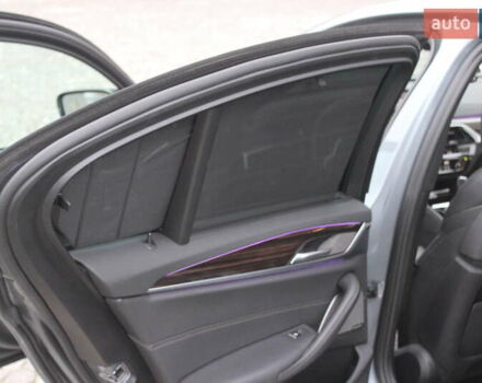 Серый БМВ 5 Серия, объемом двигателя 3 л и пробегом 95 тыс. км за 37999 $, фото 25 на Automoto.ua