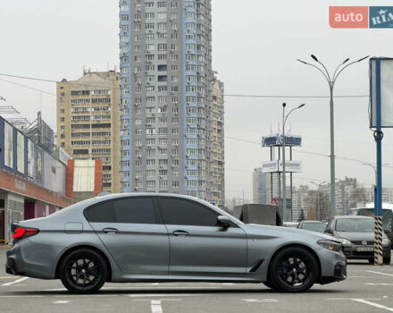 Серый БМВ 5 Серия, объемом двигателя 2.99 л и пробегом 158 тыс. км за 34500 $, фото 8 на Automoto.ua