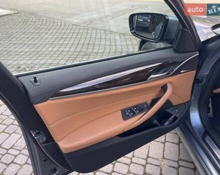 Серый БМВ 5 Серия, объемом двигателя 2.99 л и пробегом 178 тыс. км за 37700 $, фото 22 на Automoto.ua