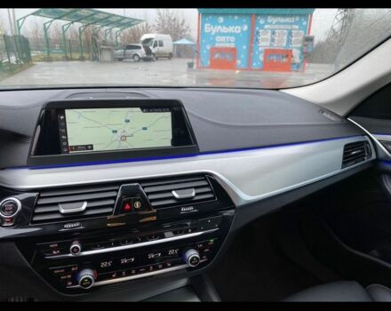 Серый БМВ 5 Серия, объемом двигателя 3 л и пробегом 240 тыс. км за 41000 $, фото 21 на Automoto.ua