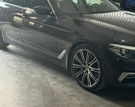 Серый БМВ 5 Серия, объемом двигателя 3 л и пробегом 240 тыс. км за 41000 $, фото 9 на Automoto.ua