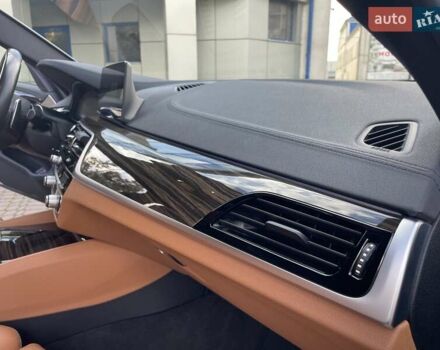 Серый БМВ 5 Серия, объемом двигателя 2.99 л и пробегом 178 тыс. км за 37700 $, фото 31 на Automoto.ua