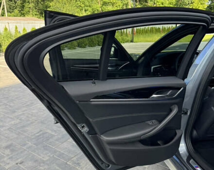 Серый БМВ 5 Серия, объемом двигателя 2.99 л и пробегом 150 тыс. км за 41000 $, фото 14 на Automoto.ua