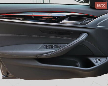 Серый БМВ 5 Серия, объемом двигателя 2 л и пробегом 74 тыс. км за 41900 $, фото 12 на Automoto.ua