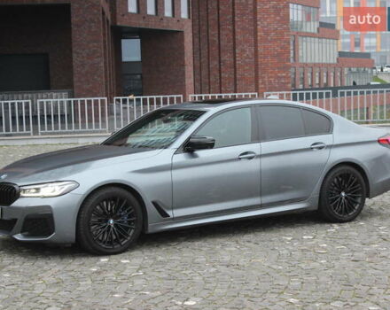 Серый БМВ 5 Серия, объемом двигателя 3 л и пробегом 95 тыс. км за 37999 $, фото 13 на Automoto.ua