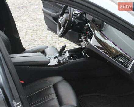 Серый БМВ 5 Серия, объемом двигателя 3 л и пробегом 95 тыс. км за 37999 $, фото 40 на Automoto.ua