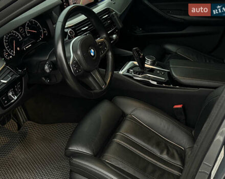 Серый БМВ 5 Серия, объемом двигателя 2.99 л и пробегом 158 тыс. км за 34500 $, фото 13 на Automoto.ua