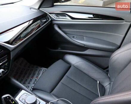 Серый БМВ 5 Серия, объемом двигателя 2 л и пробегом 74 тыс. км за 41900 $, фото 31 на Automoto.ua