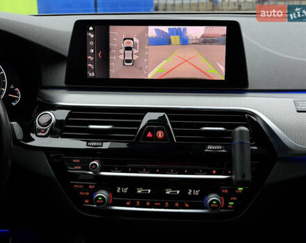 Серый БМВ 5 Серия, объемом двигателя 2.99 л и пробегом 158 тыс. км за 34500 $, фото 16 на Automoto.ua