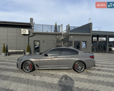 Сірий БМВ 5 Серія, об'ємом двигуна 3 л та пробігом 98 тис. км за 49500 $, фото 4 на Automoto.ua