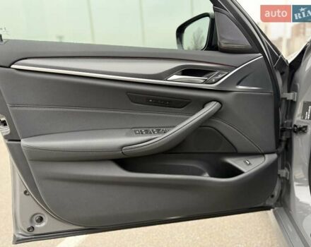 Серый БМВ 5 Серия, объемом двигателя 2 л и пробегом 48 тыс. км за 48800 $, фото 39 на Automoto.ua