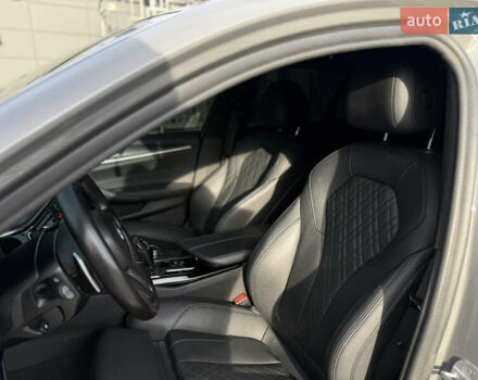 Сірий БМВ 5 Серія, об'ємом двигуна 3 л та пробігом 98 тис. км за 49500 $, фото 22 на Automoto.ua