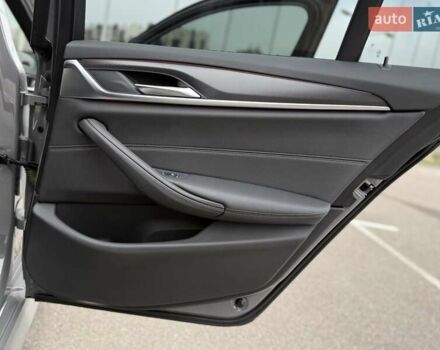 Серый БМВ 5 Серия, объемом двигателя 2 л и пробегом 48 тыс. км за 48800 $, фото 55 на Automoto.ua