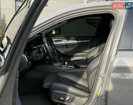 Сірий БМВ 5 Серія, об'ємом двигуна 3 л та пробігом 98 тис. км за 49500 $, фото 21 на Automoto.ua