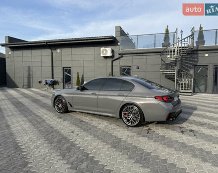 Сірий БМВ 5 Серія, об'ємом двигуна 3 л та пробігом 98 тис. км за 49500 $, фото 5 на Automoto.ua