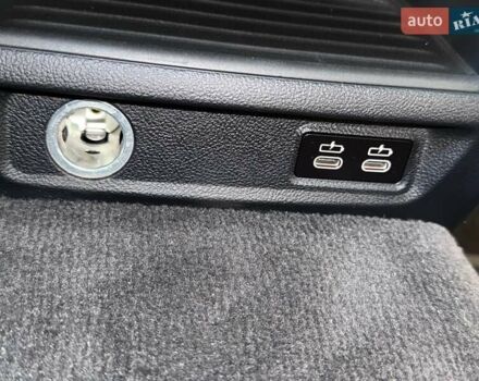 Сірий БМВ 5 Серія, об'ємом двигуна 2 л та пробігом 65 тис. км за 32900 $, фото 86 на Automoto.ua