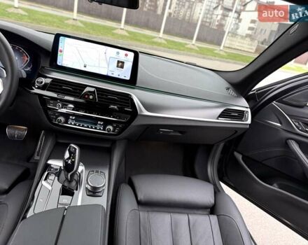 Сірий БМВ 5 Серія, об'ємом двигуна 2 л та пробігом 50 тис. км за 47700 $, фото 62 на Automoto.ua