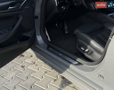 Сірий БМВ 5 Серія, об'ємом двигуна 3 л та пробігом 98 тис. км за 49500 $, фото 25 на Automoto.ua