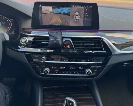 Серый БМВ 5 Серия, объемом двигателя 3 л и пробегом 69 тыс. км за 37500 $, фото 9 на Automoto.ua