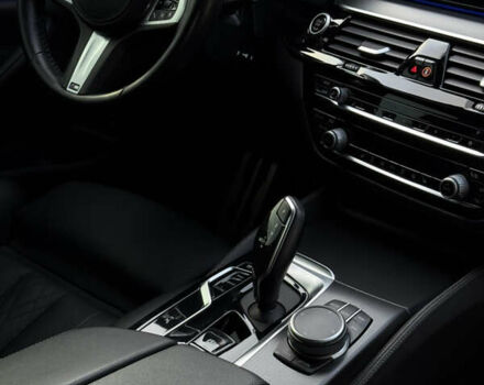 Сірий БМВ 5 Серія, об'ємом двигуна 3 л та пробігом 98 тис. км за 49500 $, фото 31 на Automoto.ua