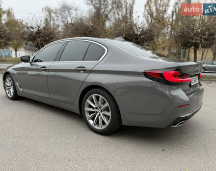 Серый БМВ 5 Серия, объемом двигателя 3 л и пробегом 139 тыс. км за 45999 $, фото 14 на Automoto.ua