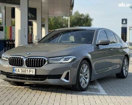 Серый БМВ 5 Серия, объемом двигателя 3 л и пробегом 139 тыс. км за 46999 $, фото 1 на Automoto.ua
