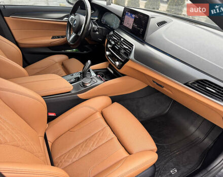 Сірий БМВ 5 Серія, об'ємом двигуна 3 л та пробігом 178 тис. км за 49200 $, фото 17 на Automoto.ua