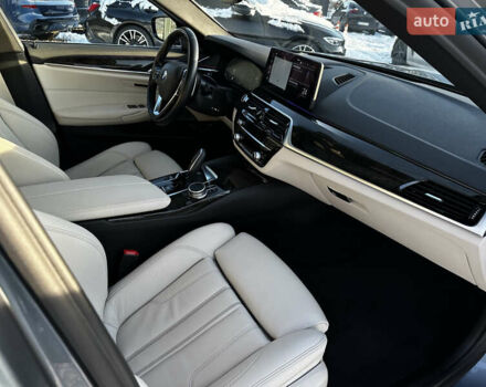 Сірий БМВ 5 Серія, об'ємом двигуна 2 л та пробігом 46 тис. км за 42500 $, фото 17 на Automoto.ua