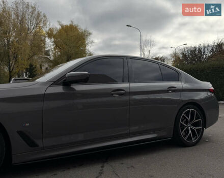 Сірий БМВ 5 Серія, об'ємом двигуна 3 л та пробігом 61 тис. км за 56500 $, фото 2 на Automoto.ua