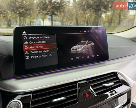 Серый БМВ 5 Серия, объемом двигателя 3 л и пробегом 139 тыс. км за 45999 $, фото 29 на Automoto.ua