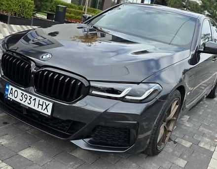 Сірий БМВ 5 Серія, об'ємом двигуна 3 л та пробігом 82 тис. км за 61927 $, фото 4 на Automoto.ua