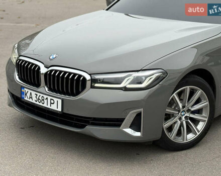Серый БМВ 5 Серия, объемом двигателя 3 л и пробегом 139 тыс. км за 45999 $, фото 4 на Automoto.ua