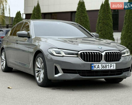 Серый БМВ 5 Серия, объемом двигателя 3 л и пробегом 139 тыс. км за 45999 $, фото 8 на Automoto.ua
